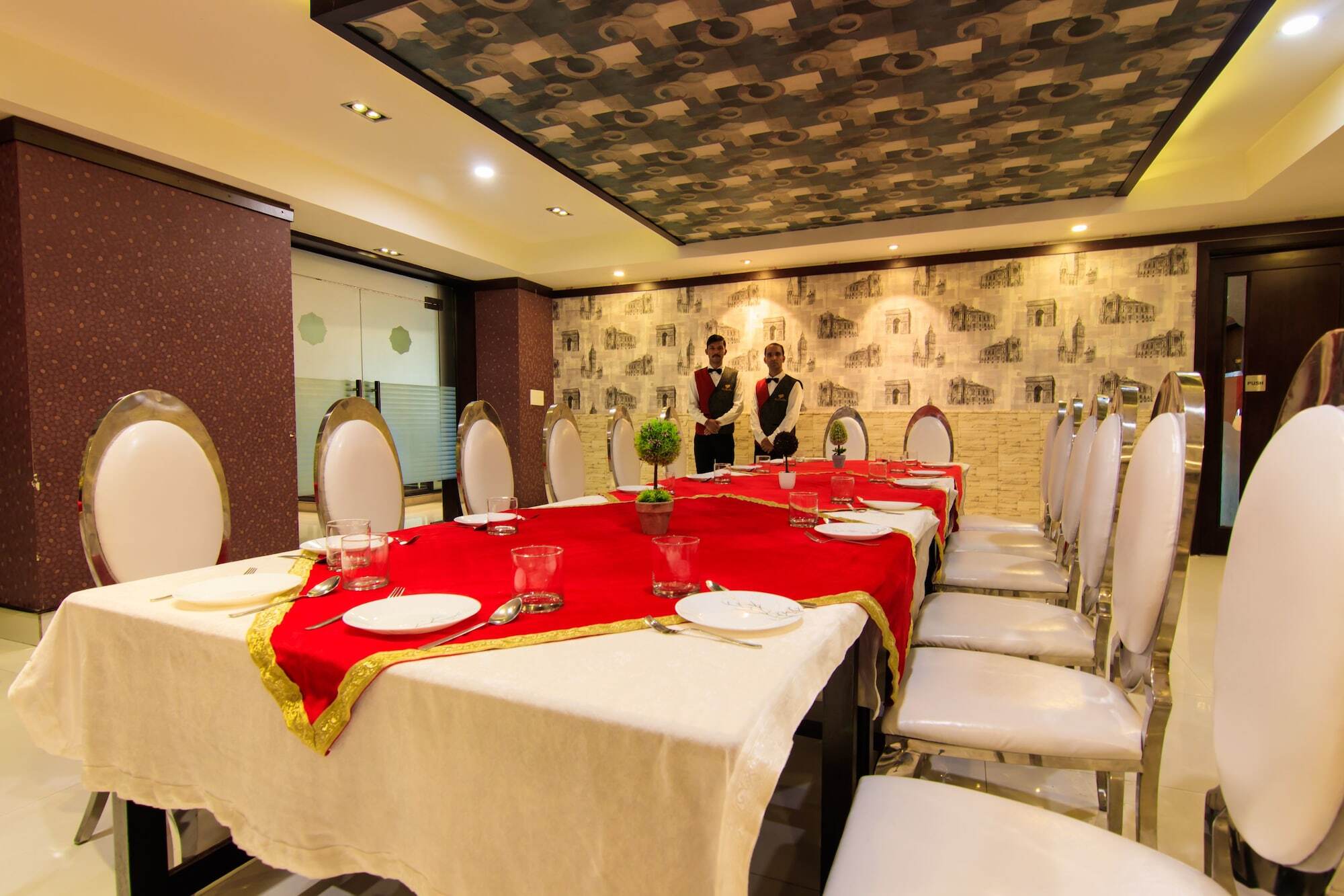 The Royal Heritage Hotel And Ayurvedic Center Thiruvananthapuram Kültér fotó